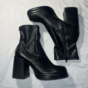 Steve Madden Black Chunky Heel Boots